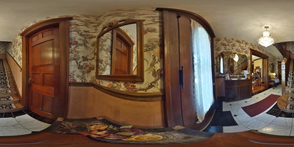 Herrold On Hill Bed And Breakfast Wabash Exterior photo